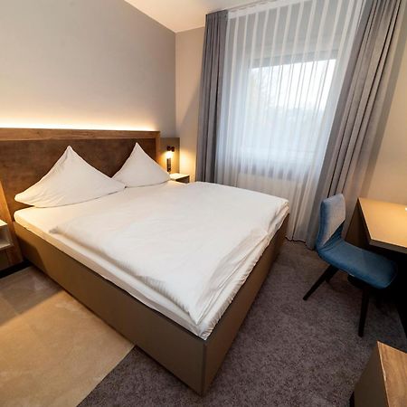 Hotel Zur Post Хемминген Экстерьер фото