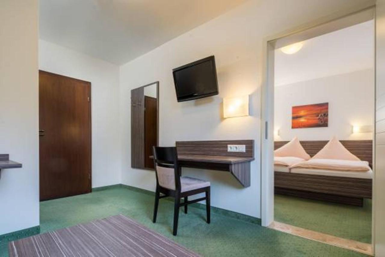 Hotel Zur Post Хемминген Экстерьер фото