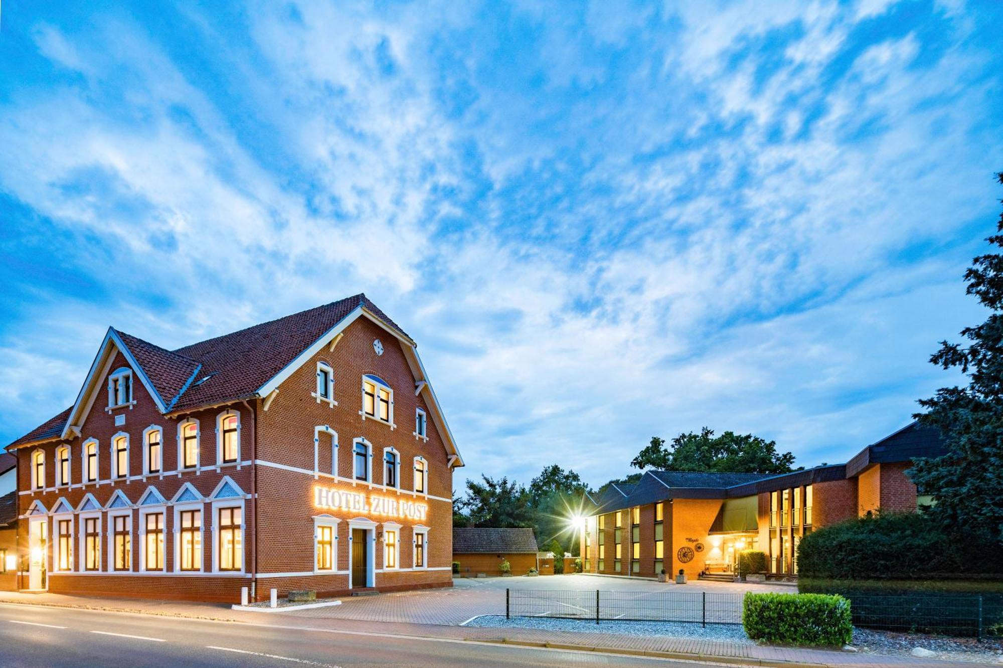 Hotel Zur Post Хемминген Экстерьер фото